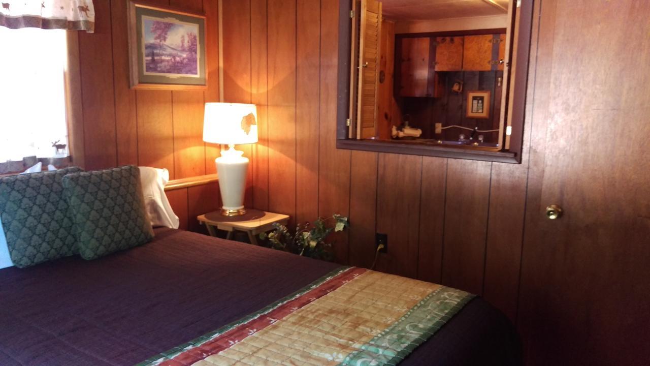 Alpine Motel Branch Exterior photo